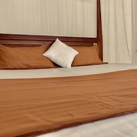Sasmika Villa Surf And Yoga Hostel ウェリガマ エクステリア 写真