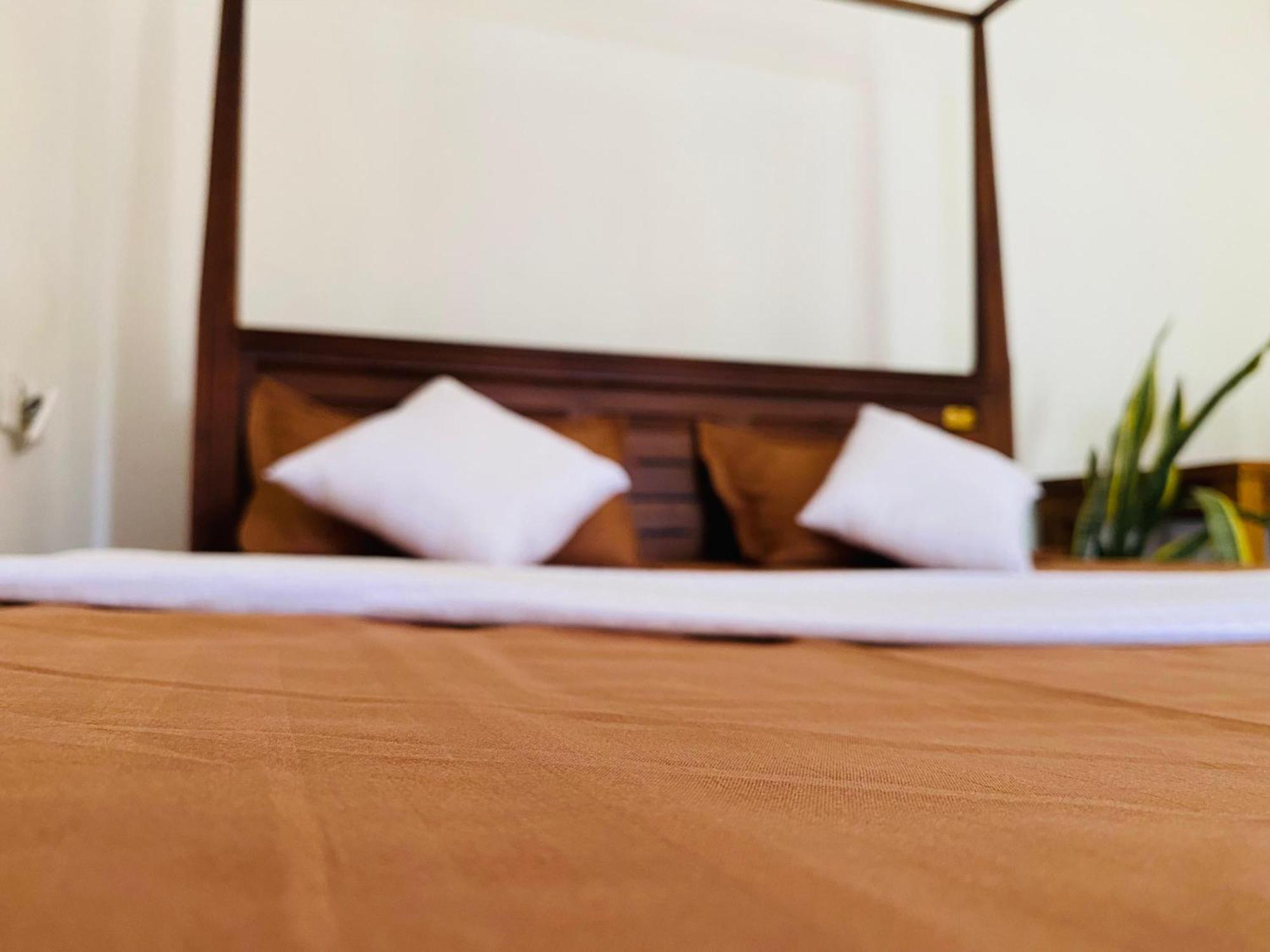 Sasmika Villa Surf And Yoga Hostel ウェリガマ エクステリア 写真