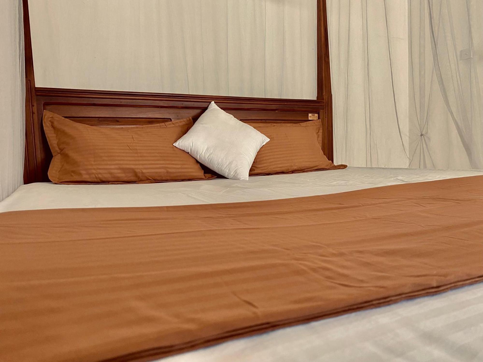 Sasmika Villa Surf And Yoga Hostel ウェリガマ エクステリア 写真